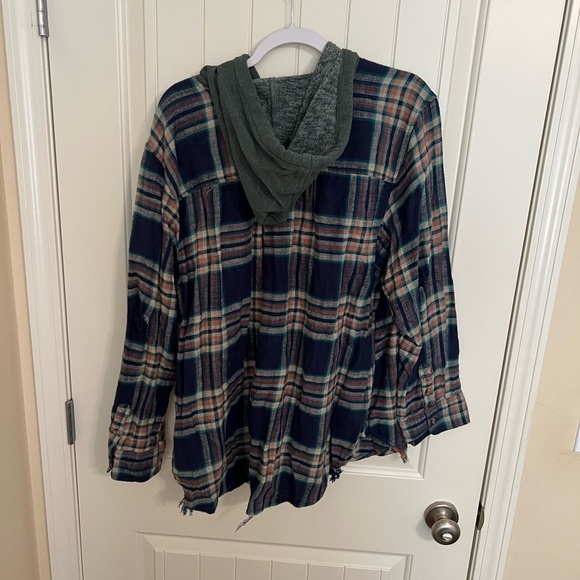 Flannel - Picture 2 of 3